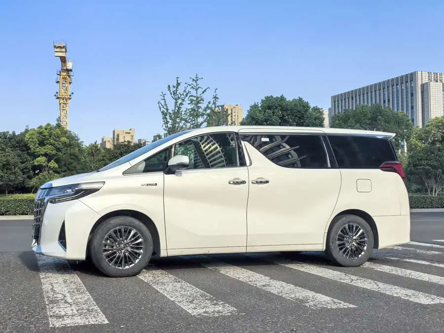 2021 ألفارد هايبرد 2.5 لتر فئة بريميوم