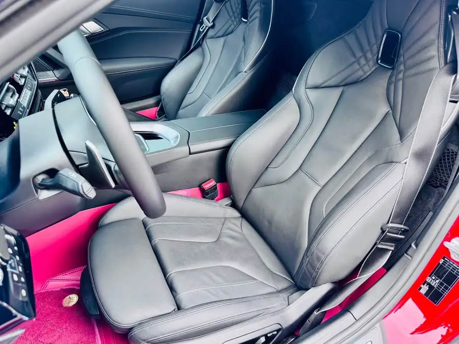 بي إم دبليو Z4 2019 sDrive 25i حزمة M الرياضية