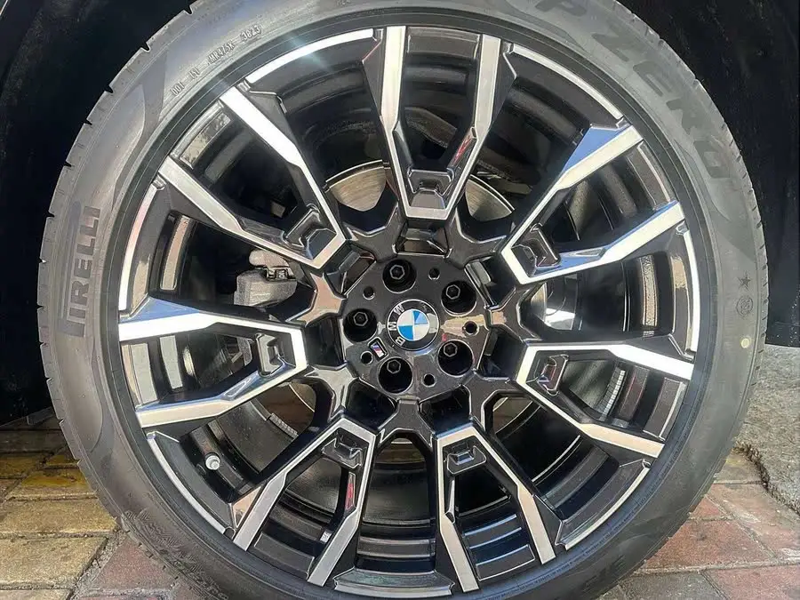 BMW X5 2023 xDrive 40Li Exclusive M Sport Night Package