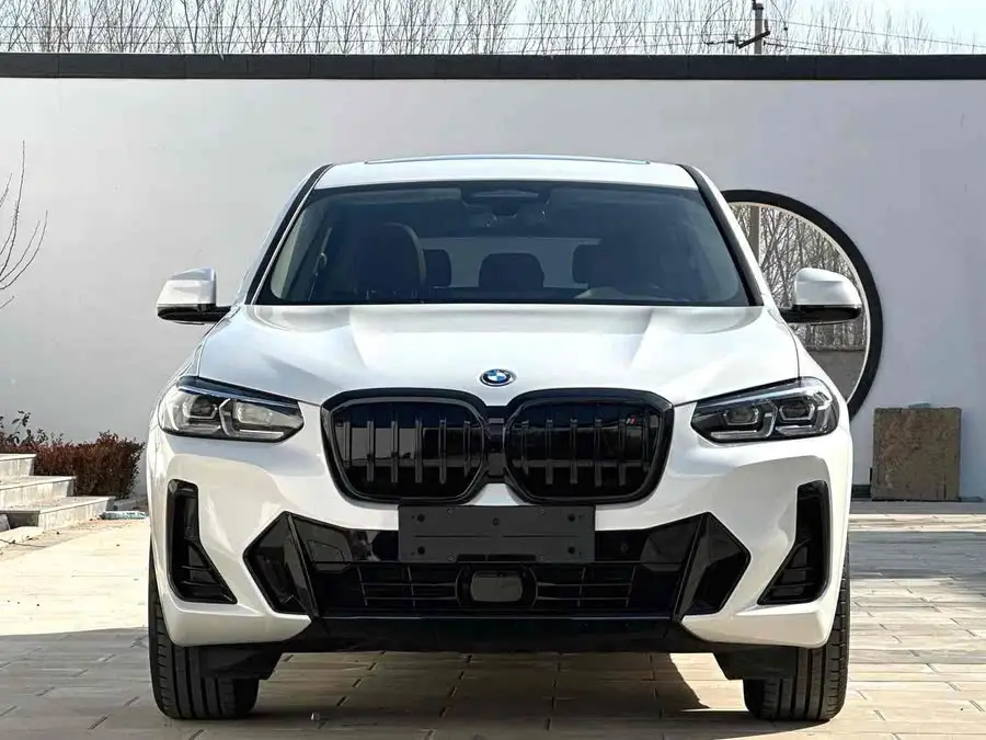 BMW iX3 2024 Leading Version