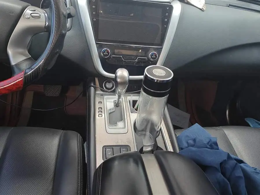 لوﻻن 2019 2.5L XL إصدار فاخر ذكي بالدفع الثنائي وفق المعايير الوطنية V