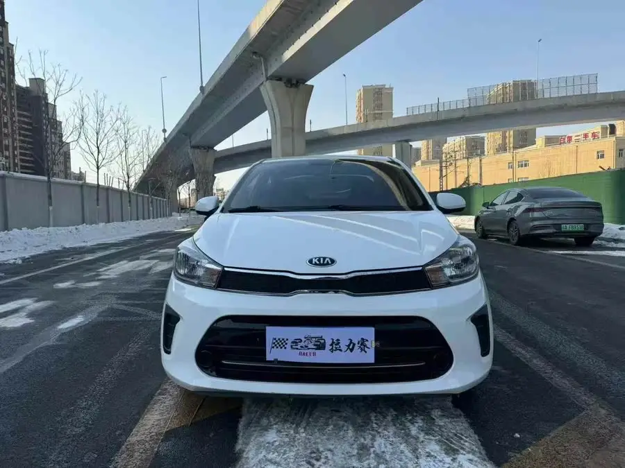 هوانغ تشي 2020 موديل تعديل 1.4 لتر أوتوماتيكي مريح مع سقف بانورامي