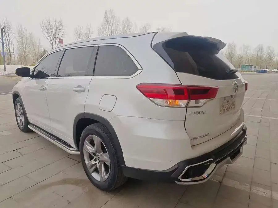 2021 تويوتا هايلاندر 2.0T دفع رباعي فاخرة 7 مقاعد