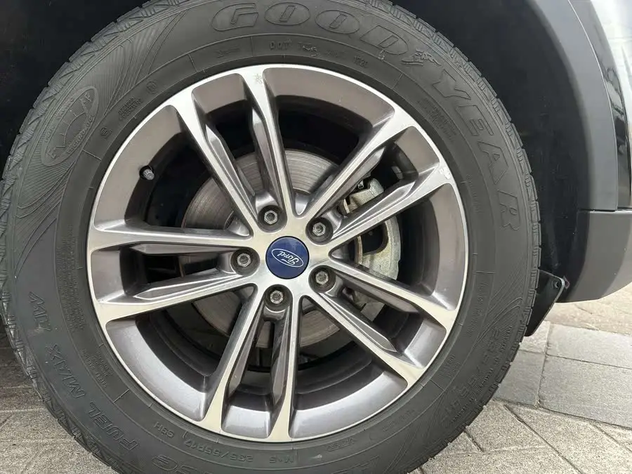 طراز 2020 لنجية لنجية S EcoBoost 145 CVT بلاتينيوم