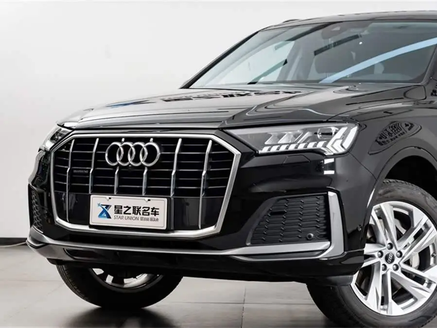Audi Q7 2023 45 TFSI quattro S line Sport