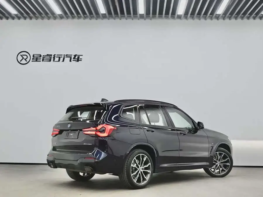 BMW X3 2023 xDrive30i Leading Model M Shadow Package