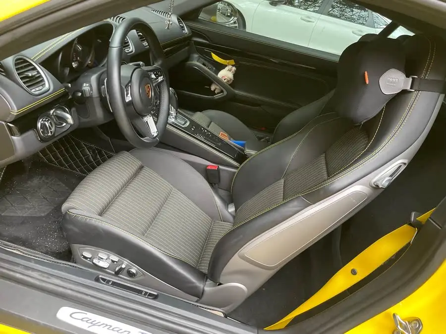 Porsche 718 2022 Cayman 2.0T