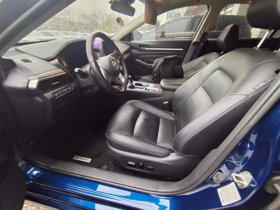 تينلاي 2021 2.0L XL فئة الراحة