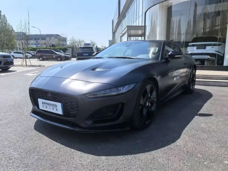 Jaguar F-TYPE 2024 P300 75th Anniversary Collector's Hardtop Edition