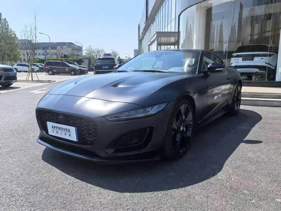 Jaguar F-TYPE 2024 P300 75th Anniversary Collector's Hardtop Edition