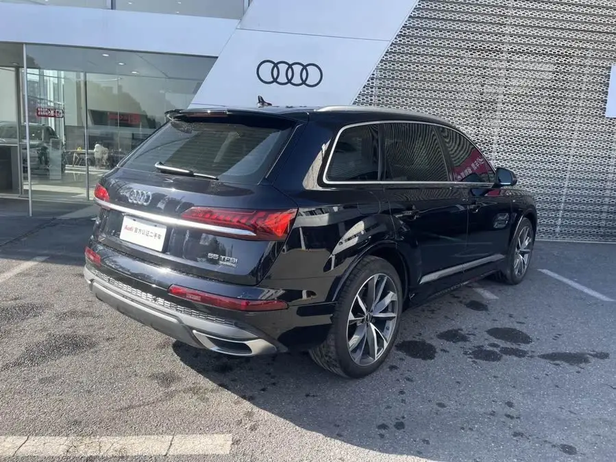 Audi Q7 2021 55 TFSI quattro S line Sport