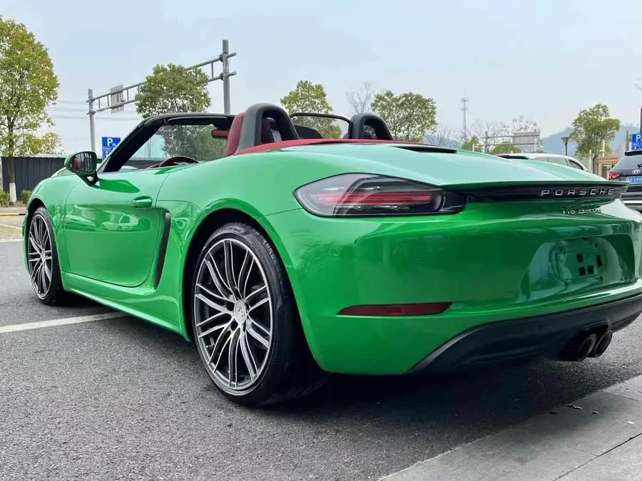 Porsche 718 2022 Model Boxster 2.0T