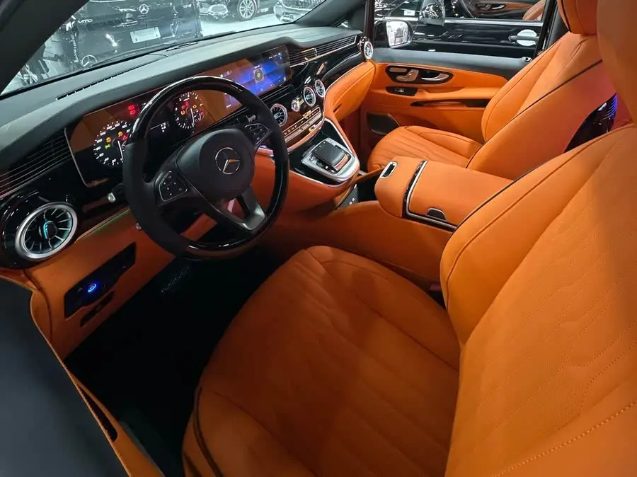 فيتو 2024 2.0T نسخة الأعمال 7 مقاعد