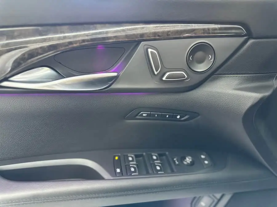 كاديلاك CT6 2022 28T فاخرة