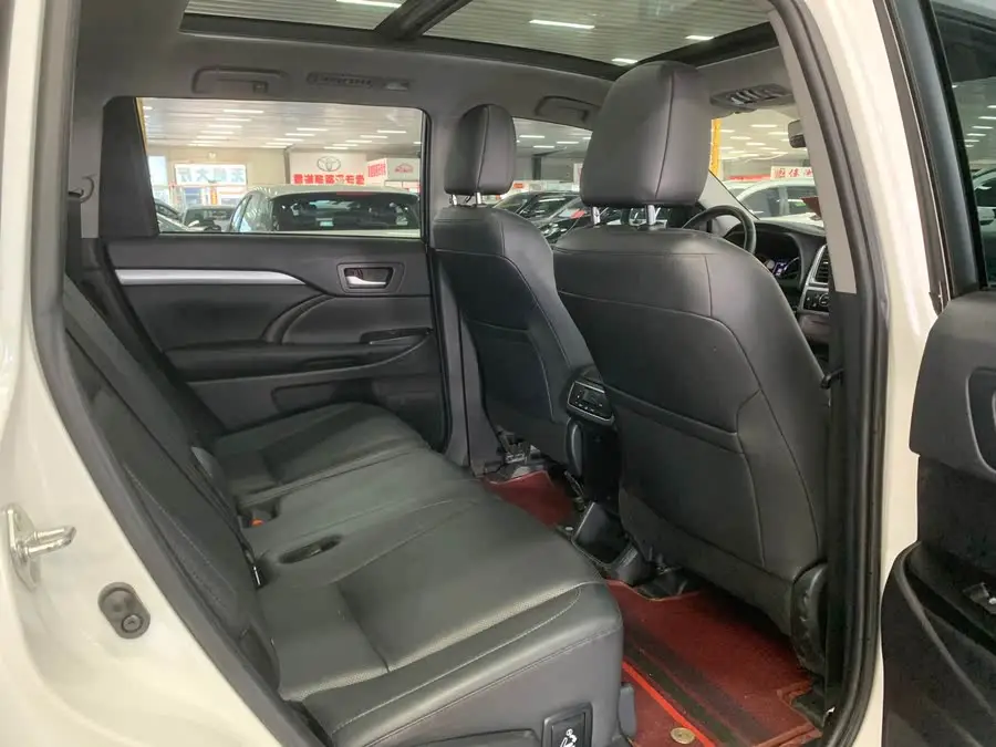 Highlander 2021 2.0T AWD Luxury 7-seater