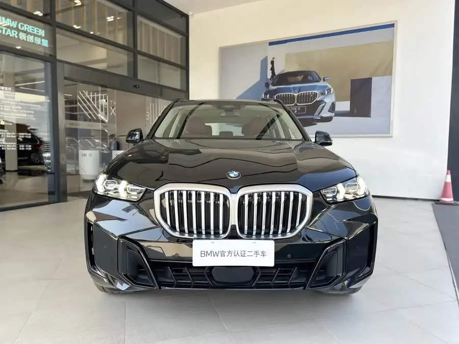 BMW X5 2023 xDrive 30Li尊享型M运动套装