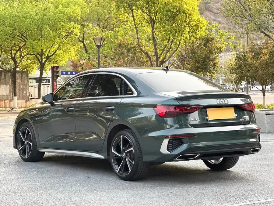 أودي A3 طراز 2021 A3L ليموزين 35 TFSI الطراز الرياضي الأنيق