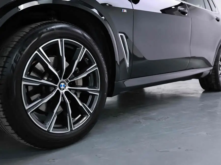 BMW X5 2022 Facelift xDrive 30Li Luxury M Sport Package