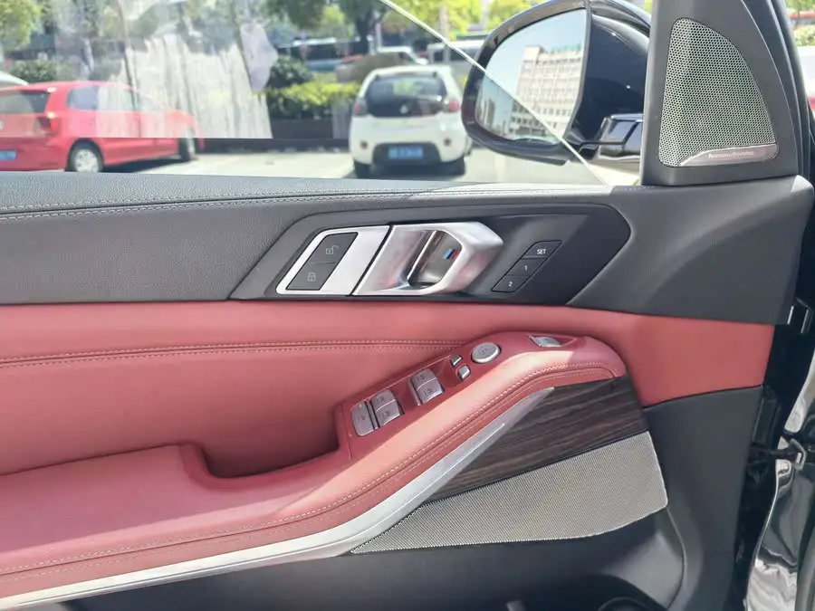 بي إم دبليو X5 2022 xDrive 40Li مجموعة M الرياضية