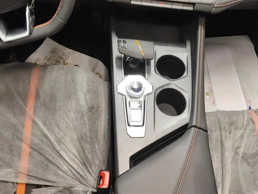 Changan UNI-V 2024 1.5T Premium