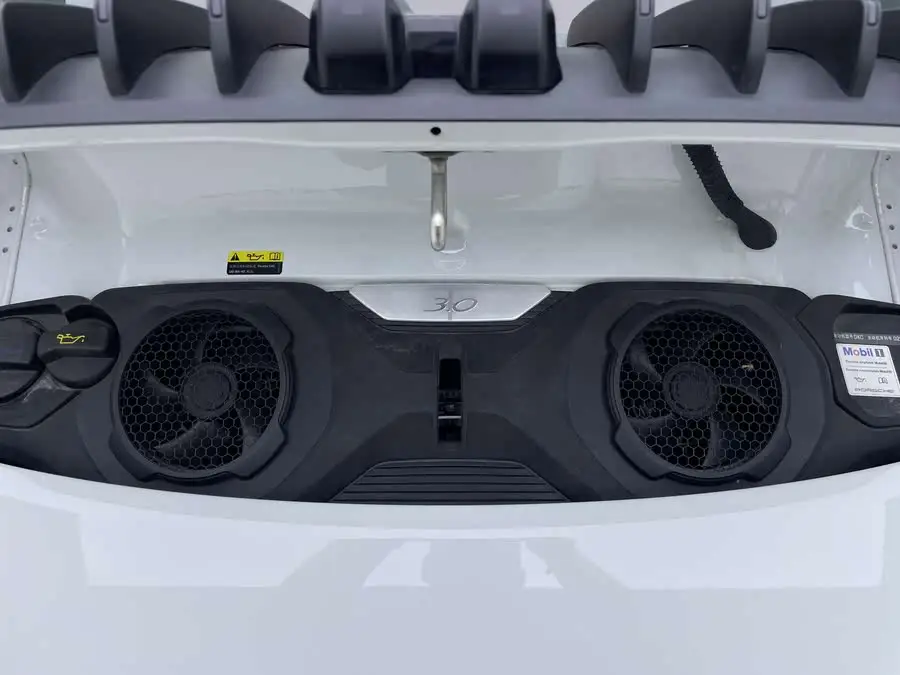 بورش 911 2023 كاريرا 3.0T