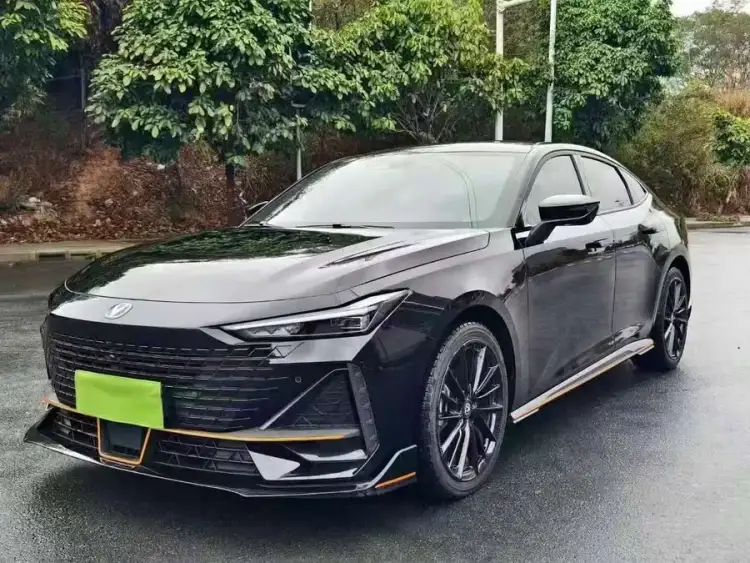 Changan UNI-V 2023 1.5T Sport Edition