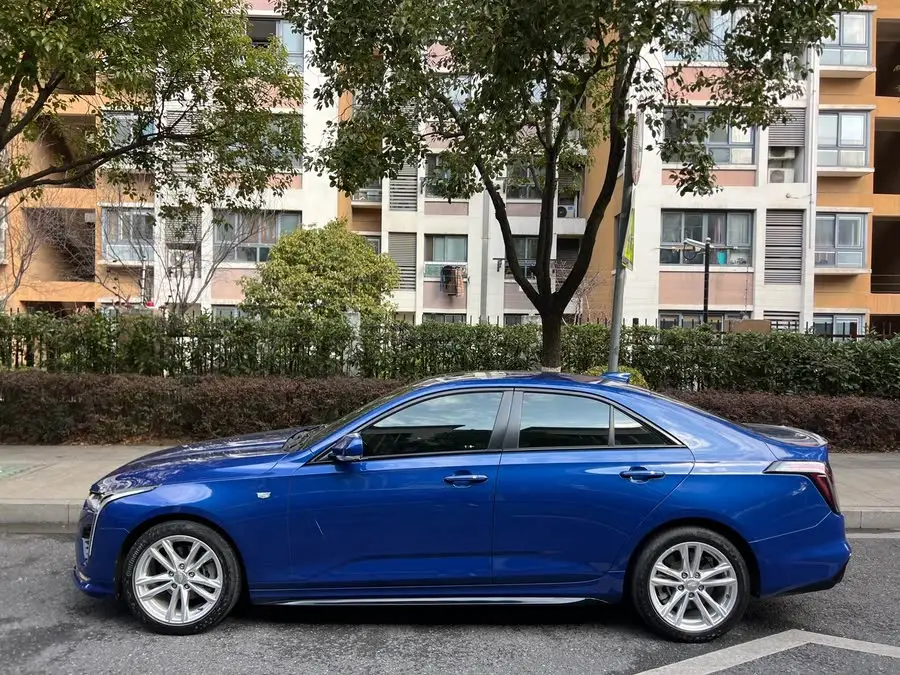 كاديلاك CT4 2020 28T النخبة