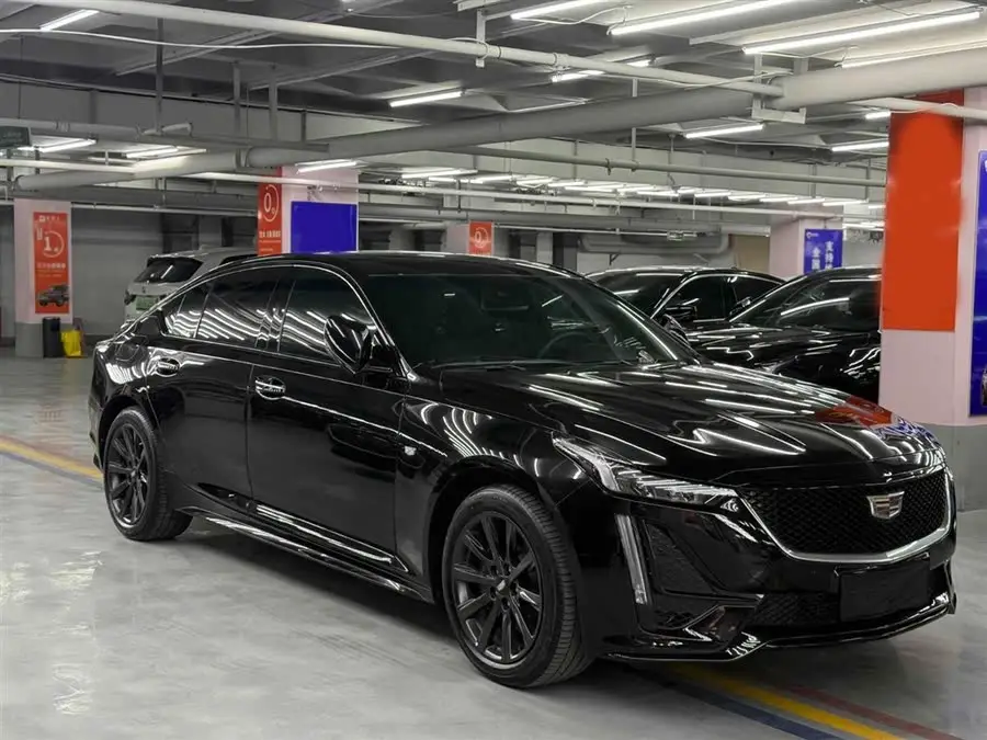 كاديلاك CT5 2023 28T الفاخرة (النسخة القياسية)