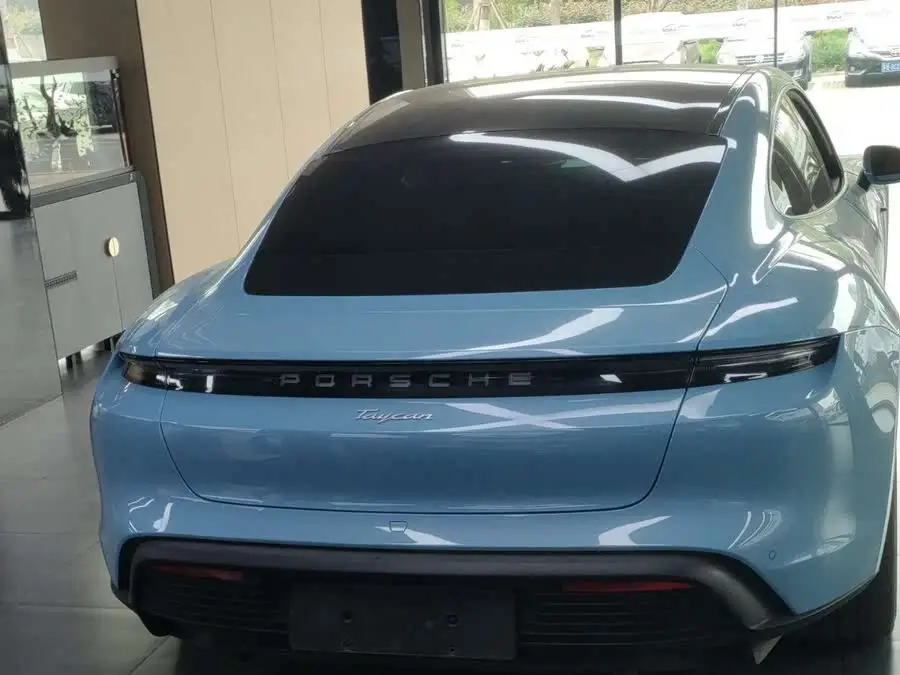 2024 Taycan