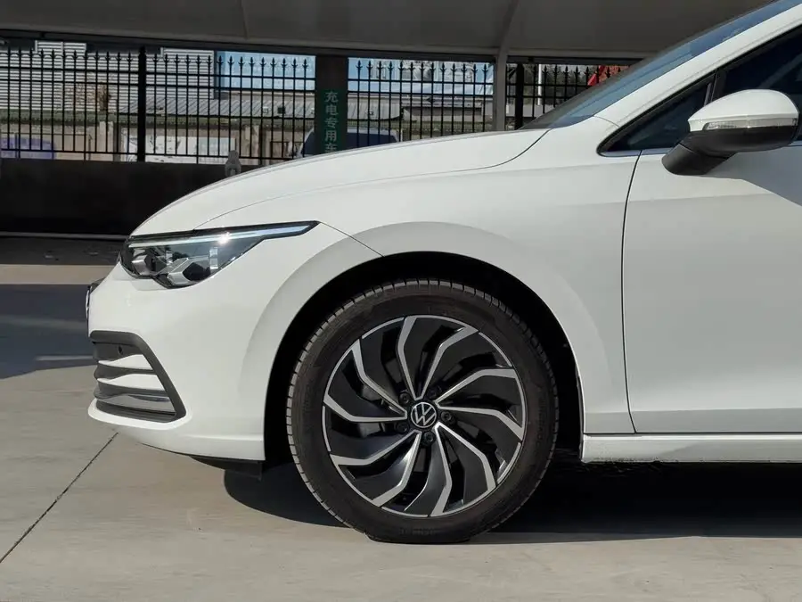 غولف 2023 280TSI DSG برو