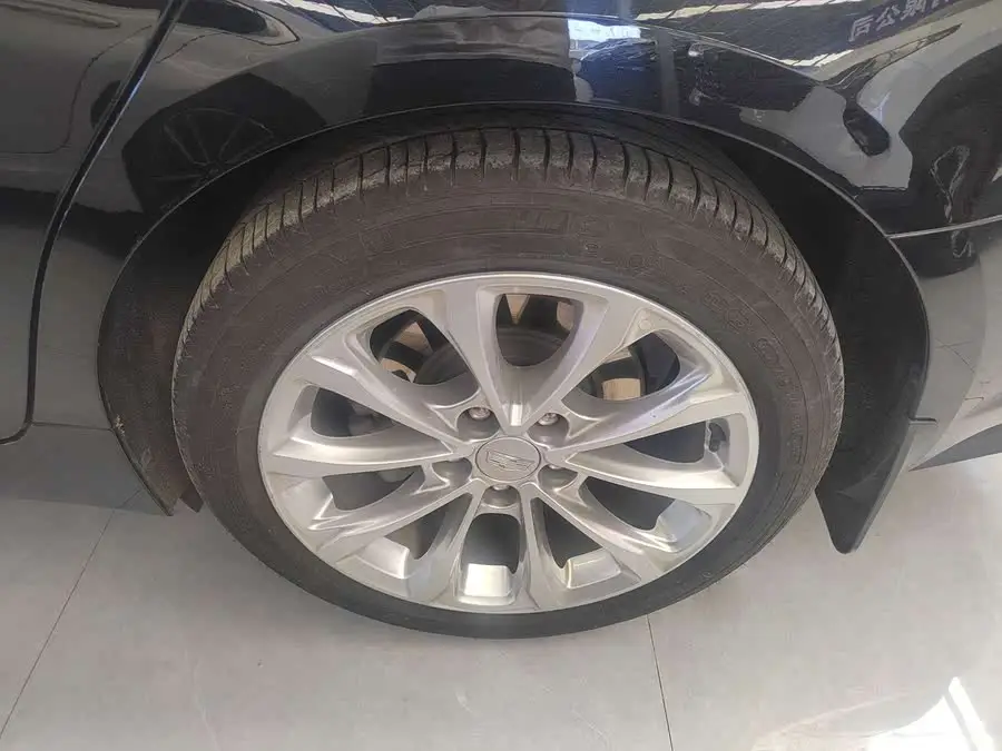 كاديلاك CT5 2021 28T فاخرة