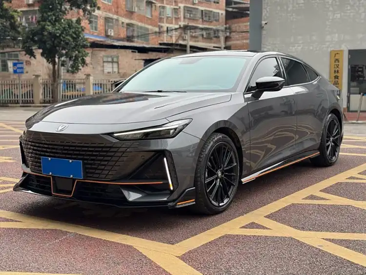 Changan UNI-V 2022 1.5T Sport Edition