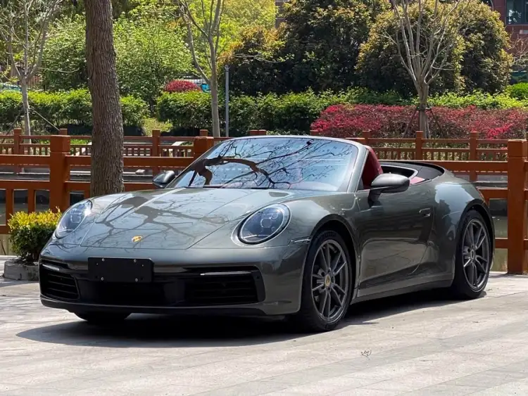 Porsche 911 2022 Carrera Cabriolet 3.0T