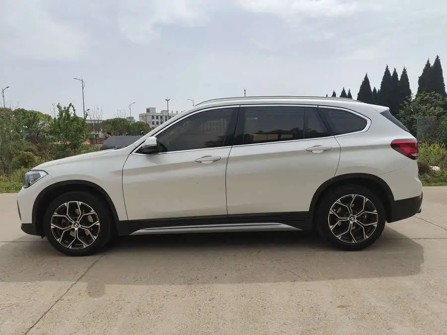 بي إم دبليو X1 2020 sDrive20Li الحصرية