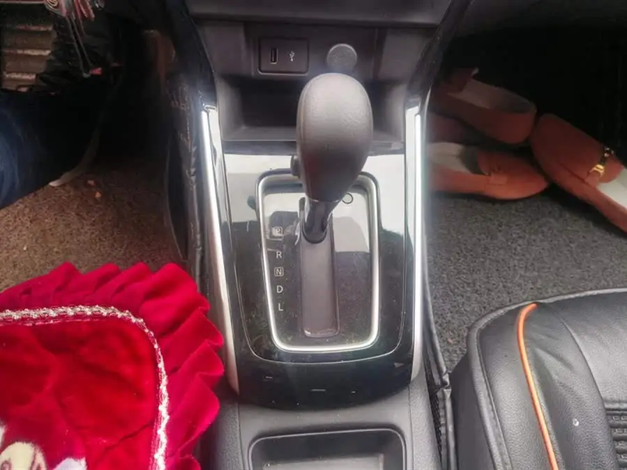 2019 نيسان سيلفي كلاسيك 1.6XL CVT الفاخرة