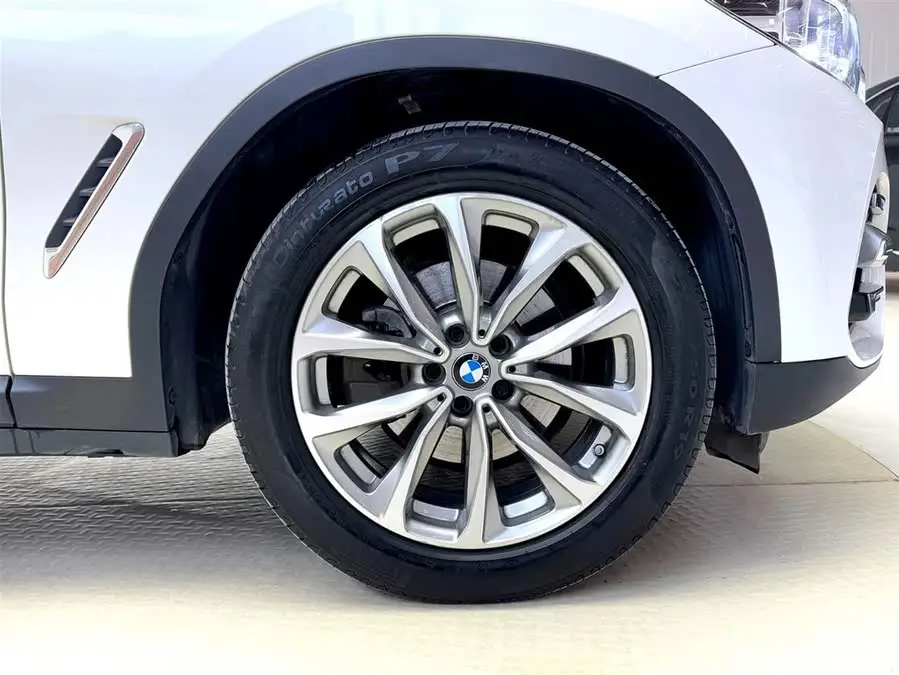 2021 BMW X3 xDrive25i Luxury Package