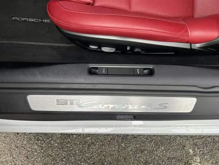 بورش 911 2023 كاريرا 4S 3.0T