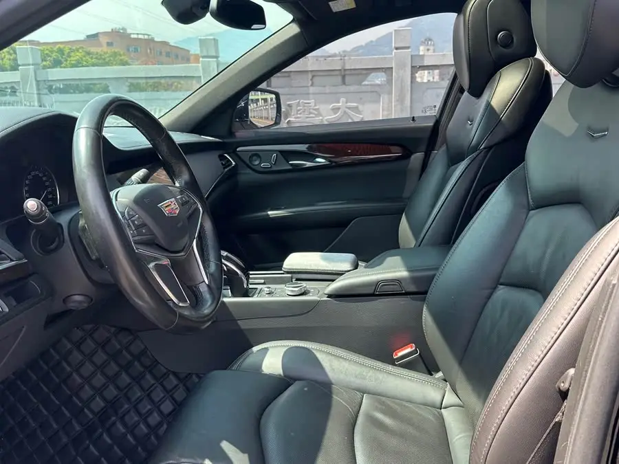 كاديلاك CT6 2021 28T النخبة