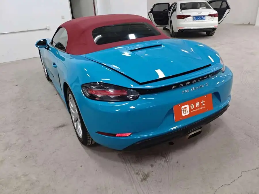 Porsche 718 2020 Model Boxster 2.0T