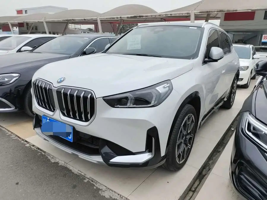 BMW X1 2023 xDrive25Li X Design Package