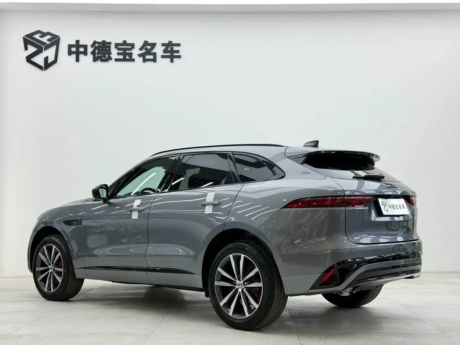 Jaguar F-PACE 2024 P250 R-Dynamic SE