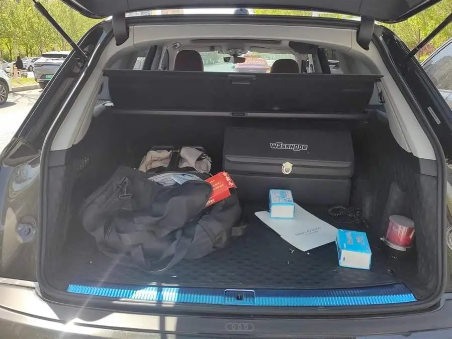 Audi Q7 2023 55 TFSI quattro S Premium