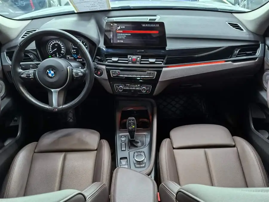 BMW X1 2022 sDrive25Li Leading Edition