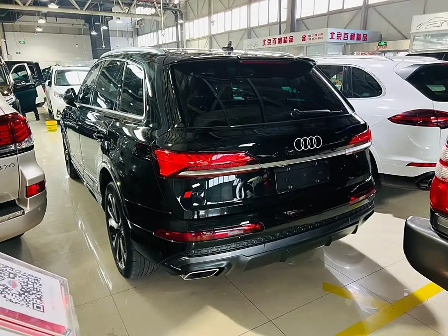 Audi Q7 2024 55 TFSI quattro S line Sport