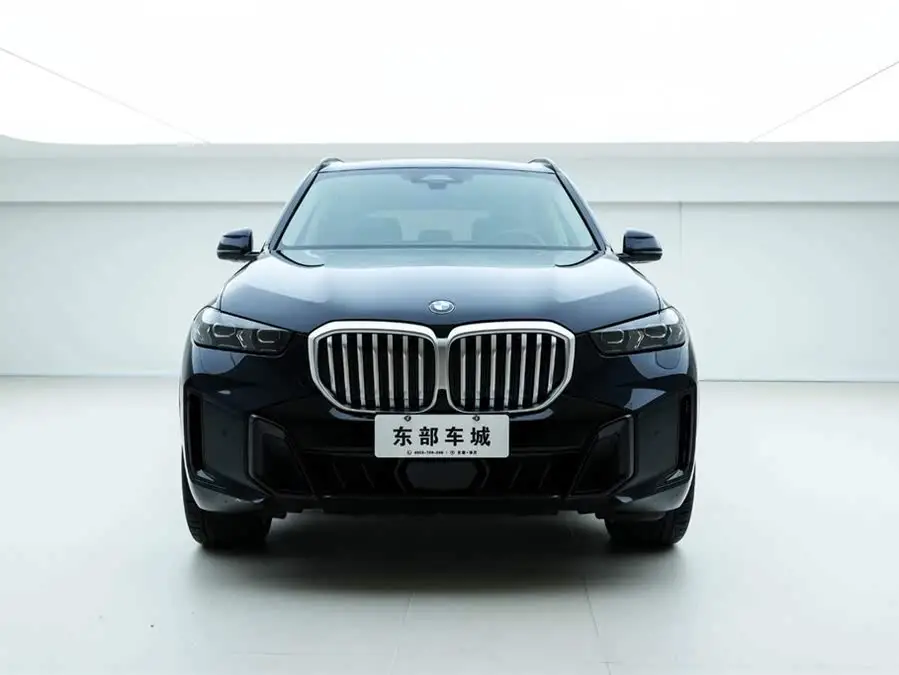 BMW X5 2023 xDrive 30Li باقة M الرياضية الفاخرة لليل