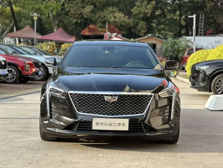 كاديلاك CT6 2022 28T فاخرة