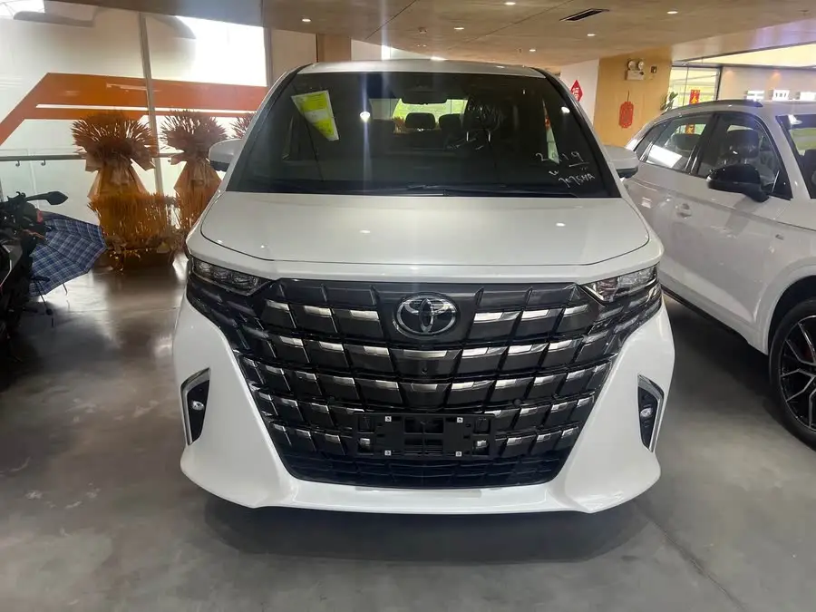 ألفارد 2024 طراز مزدوج المحرك 2.5 لتر النسخة المميزة