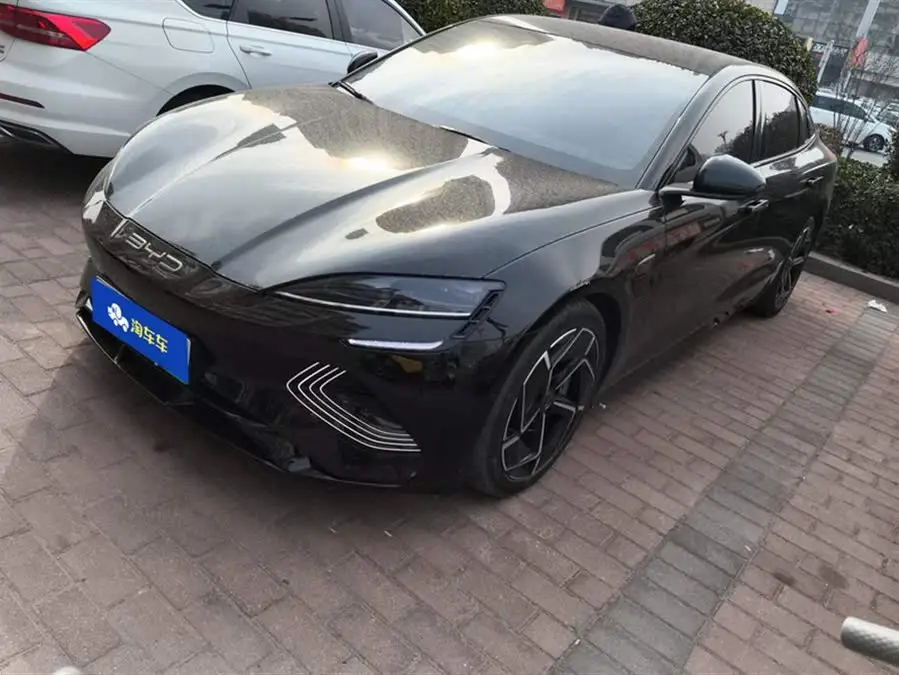 سيلا 2023 نسخة البطل 700 كم نسخة الأداء