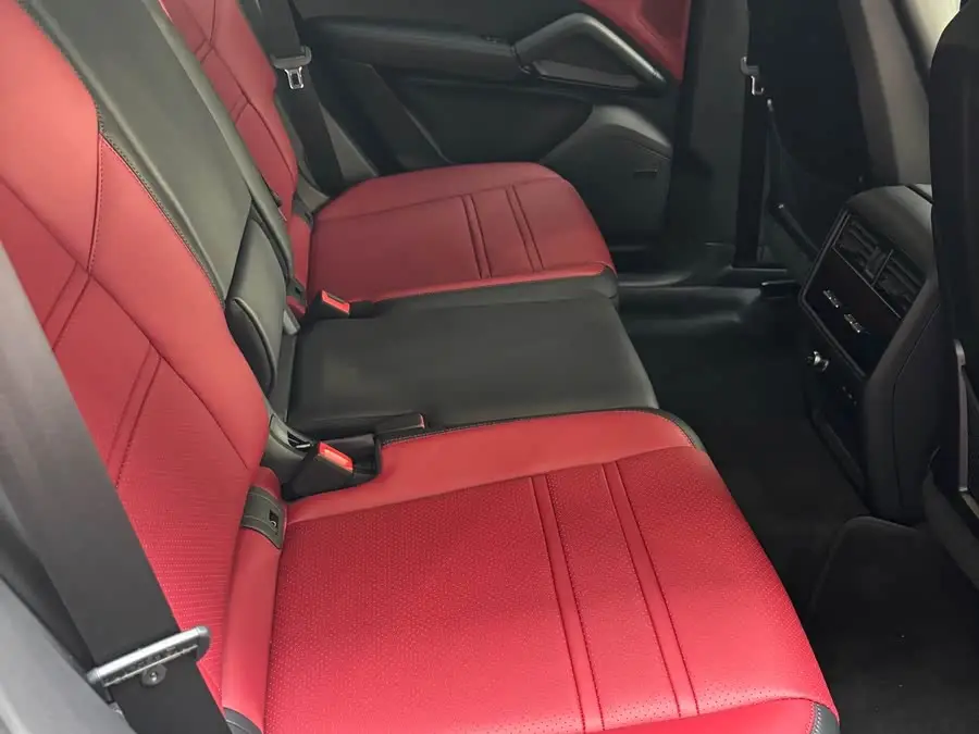 Cayenne 2025 Model Cayenne 3.0T