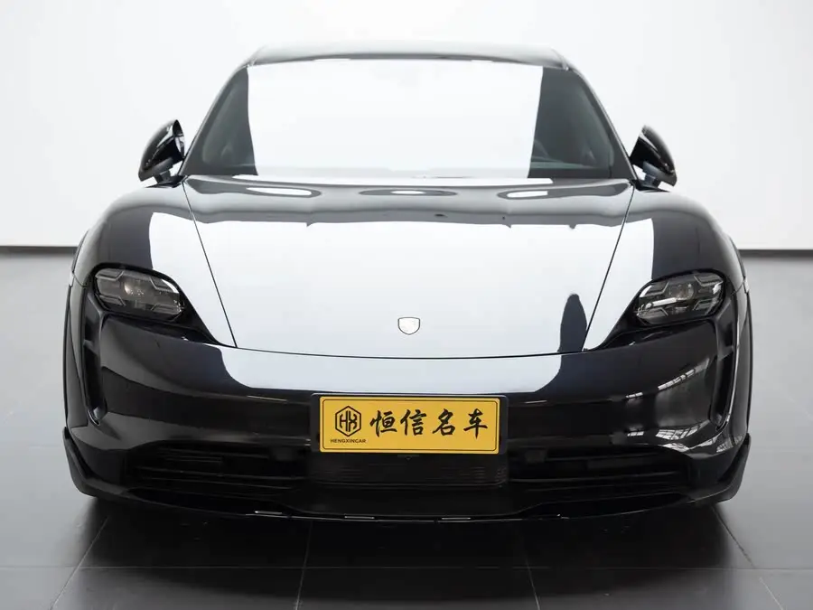 تايكان 2022 تايكان 4 كروس توريسمو